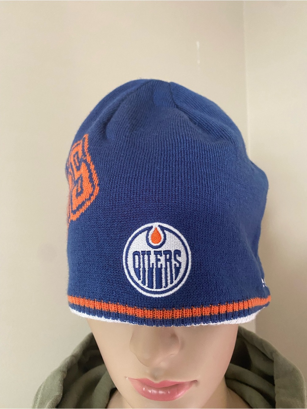 Vintage Reversible Reebok Edmonton Oilers NHL Beanie